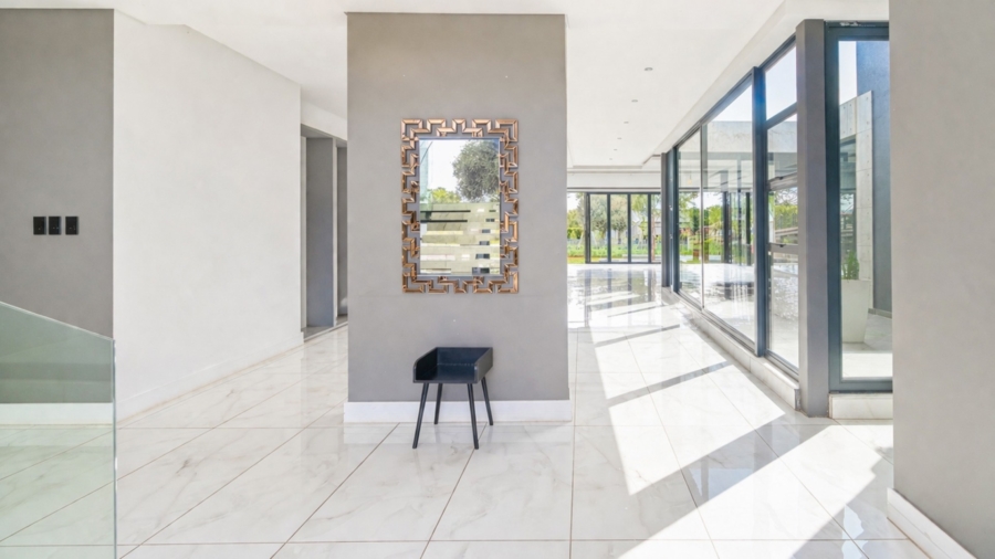 6 Bedroom Property for Sale in The Islands Estates North West